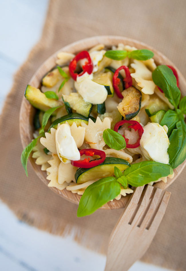  Makaron z cukini� o sosem �mietanowym