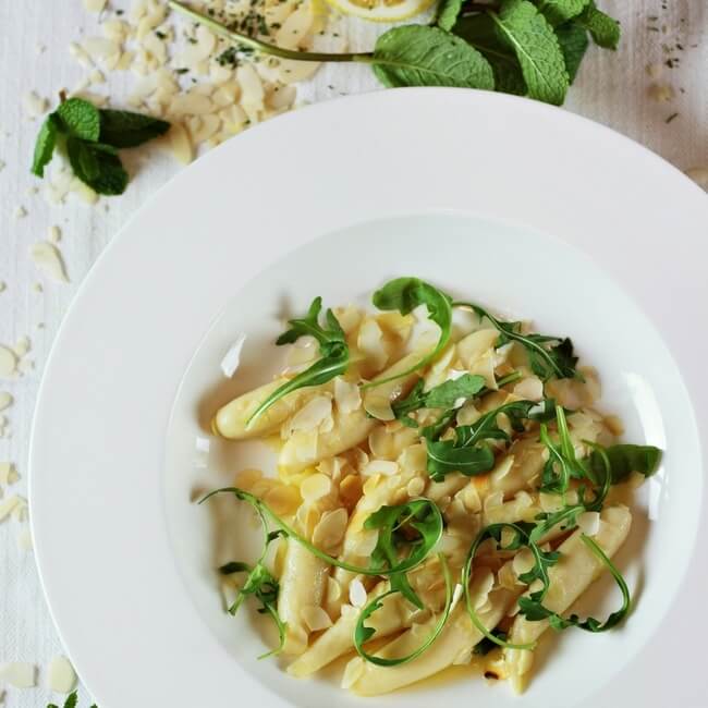 Gnocchi z migda�ow� zasma�k�