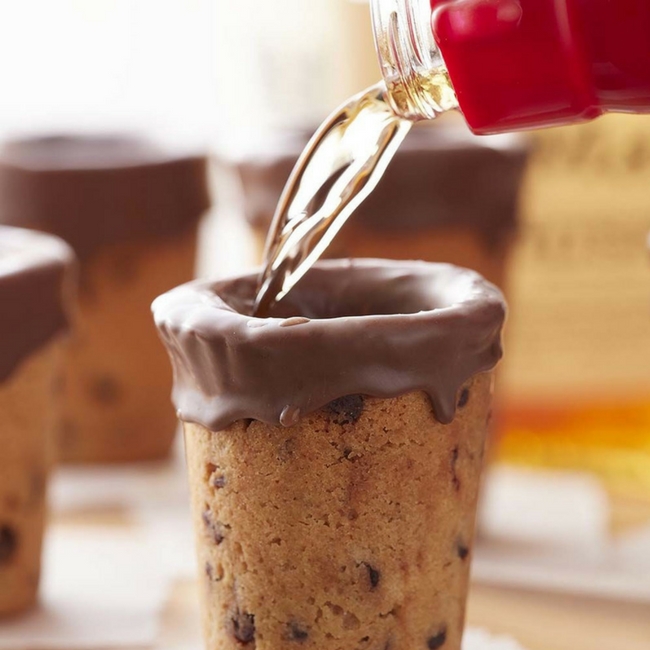 Ciasteczkowe shoty z czekolad�