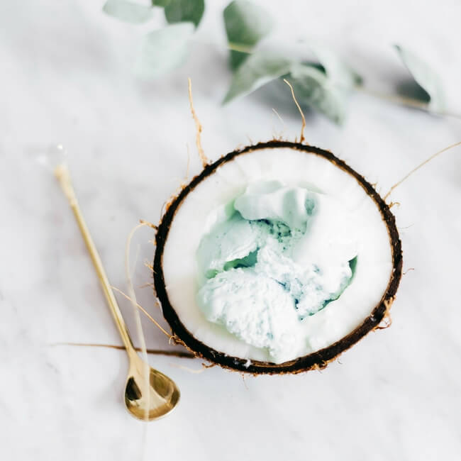 Wega�skie lody mi�towo-kokosowe