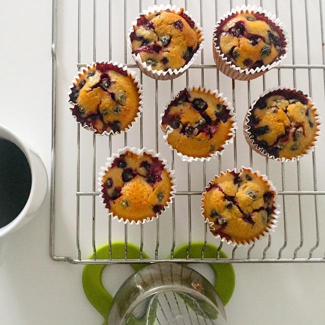 Owsiane muffinki z wi�niami