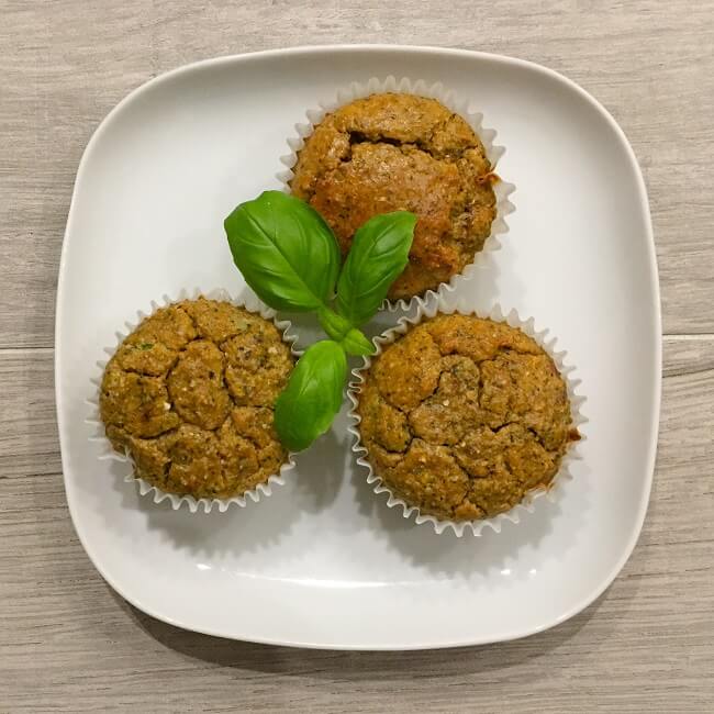 Muffiny z suszonymi pomidorami