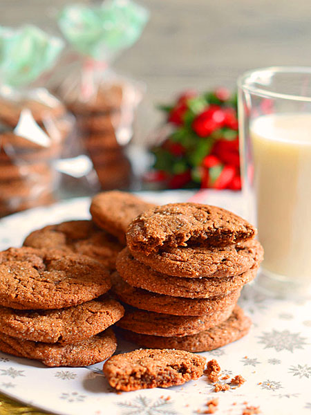 Ciasteczka piernikowe z czekolad�