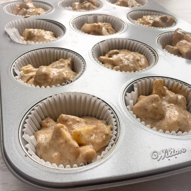 ciasto przek�adamy do formy