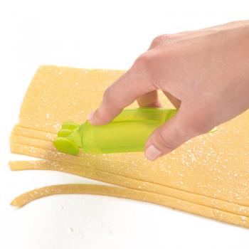 Krajalnica z wymiennymi ostrzami do makaronu, zielona - Mastrad