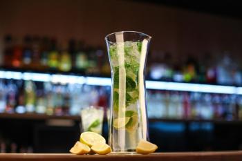 Karafka z podw�jn� �ciank� (pojemno��: 800 ml) - Amo - Vialli Design