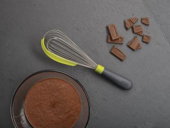 Trzepaczka Whiskle z kraw�dzi� do oczyszczania - Joseph Joseph