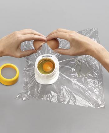 Zestaw do jajek w koszulce Poach-Pro - Joseph Joseph