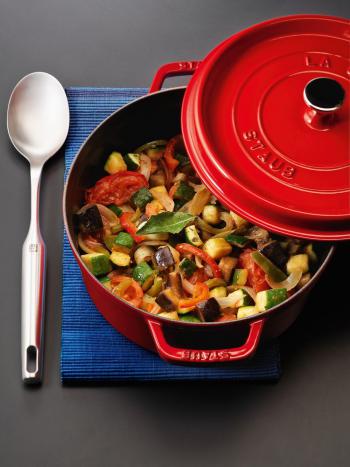 Garnek eliwny emaliowany okrgy czerwony (pojemno 6,7 litra) - La Cocotte - Staub 