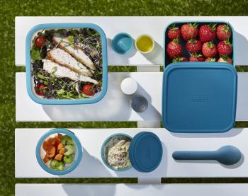 Pojemniki do soli i pieprzu, zestaw podr�ny - GoEat - Joseph Joseph 
