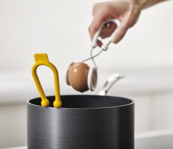 a.Uchwyty do gotowania jajek (2 sztuki) - O-Tongs - Joseph Joseph
