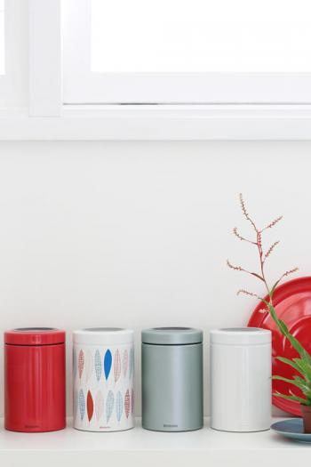 Pojemnik z okienkiem czerwony (1,4 L) - Brabantia