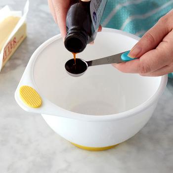 Miarki stalowe �y�eczki (5 szt. w komplecie) - Rosanna Pansino - 2103-1127 - Wilton