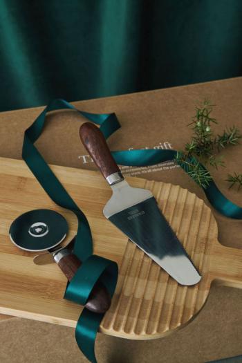 N� do pizzy i �opatka do ciasta, drewno wenge - Astrid - Sagaform