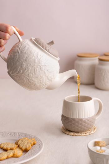 Kubek ceramiczny (poj. 360 ml) Novelty - Acorn - Price and Kensington