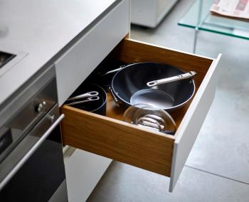 Wok ze sk�adanymi uchwytami (�rednica: 32 cm) - Space - Joseph Joseph