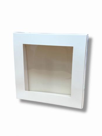 Pude�ko na czekoladki (18 x 18 x 5 cm) bia�e - Podk�ady Cukiernicze Julita