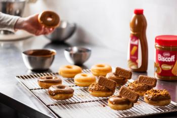 Polewa ciasteczkowa Biscoff Spread do wypiek�w i deser�w (waga:1 kg) - Lotus  