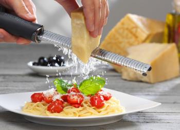 Tarka Premium Zester w kolorze czarnym - Microplane